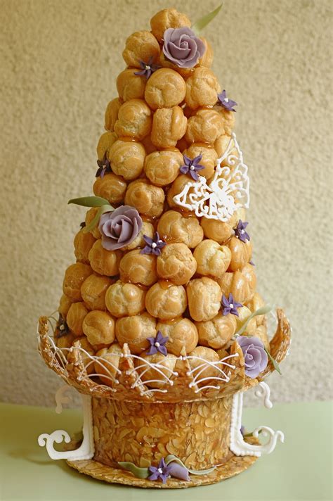 The Unexpected Culinarian The Croquembouche
