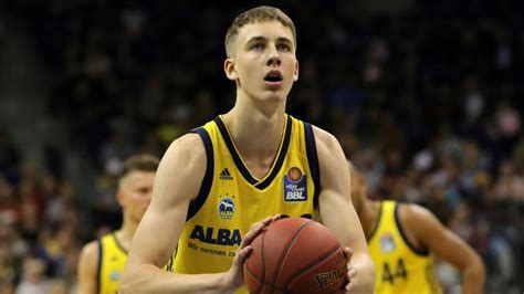 Latest on michigan wolverines guard franz wagner including news, stats, videos, highlights and more on espn. Alba Berlin: Franz Wagner folgt Bruder Moritz in die USA