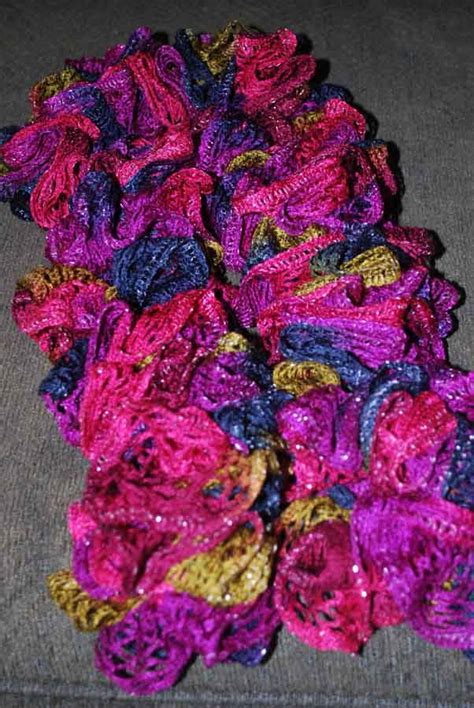 How To Make A Ruffled Red Heart Sashay Scarf