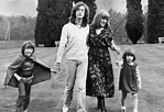 ☆robin gibb and first wife molly hullis on their wedding day 1968 – Artofit