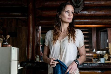 Colony Bild Sarah Wayne Callies 66 Von 218 FILMSTARTS De