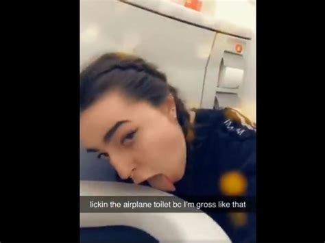 Plane Passenger Disgusts Twitter After Licking Airline Toilet Seat In