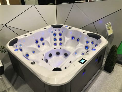 Heavenly Hot Tubs Whatspa