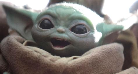 Baby Yoda Head Movie Wallpaper
