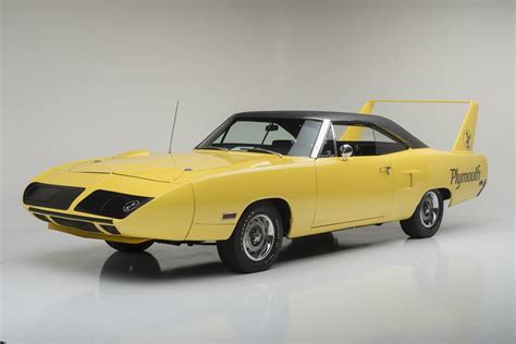 I don't doubt the racing version can go 220 mph, the dodge charger daytona and plymouth roadrunner superbird were so fast, they were eventually banned from nascar. 1970 PLYMOUTH SUPERBIRD - 184419
