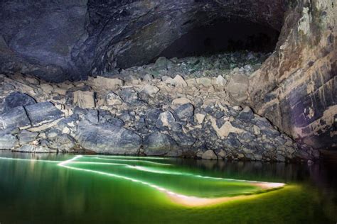 Explore The Inside View Of Worlds Largest Cave Son Hang Doong