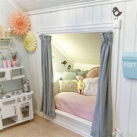Built In Bed In A Little Girls Room Credit Huntorp On