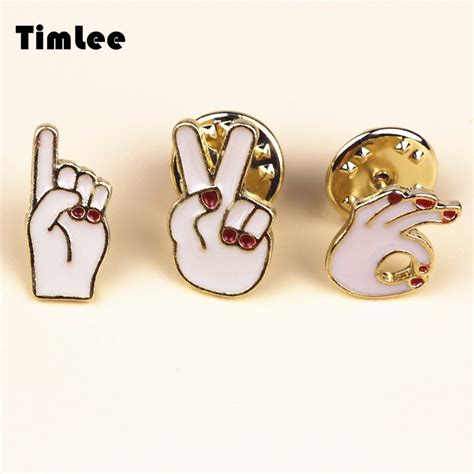 Timlee X091 Cute Yes Ok Hand Gesture Metal Brooch Pins Button Pins Girl Jeans Bag Decoration