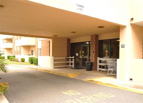 Located in dothan (al), this hospital has 235 beds. Baptist Village - Hutto Tower | Independent Living ...