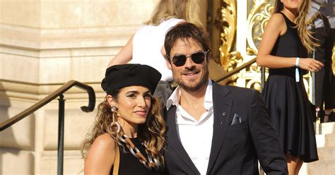 At the moment, he has earned more than 2.2 million subscribers. Ian Somerhalder et sa femme Nikki Reed arrivent au défilé ...