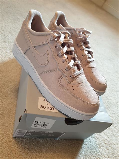 Girls Nike Air Force 1 Trainers Size Uk 15 In Harborough For £4000