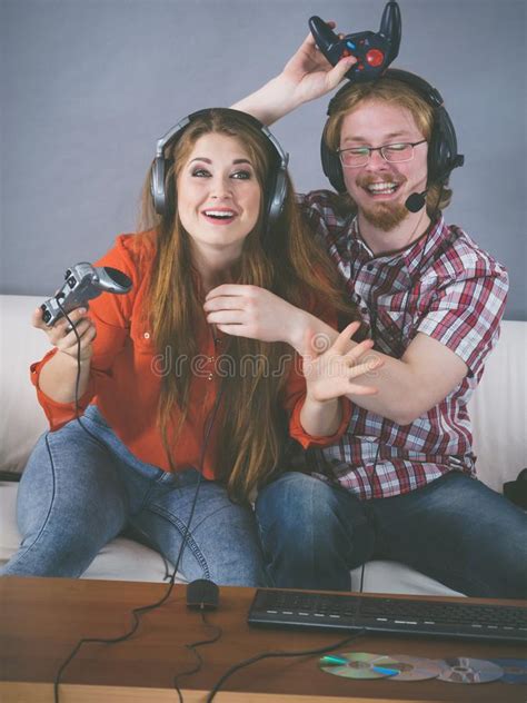 Gaming Couple Playing Games Stock Image Image Of Gamers Gamer 160650907