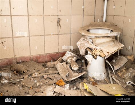 Sanitary Facility Hi Res Stock Photography And Images Alamy