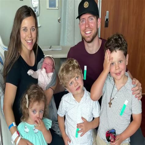 Breaking Tradition With Love Jessa Duggar Shares A Sweet Photo Of Newborn Daughter Fern After