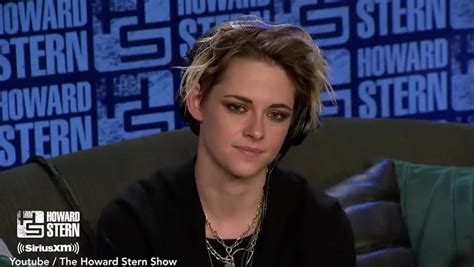 Kristen Stewart Rumoured To Have Wed Girlfriend As Theyre Spotted With Wedding Rings Mirror