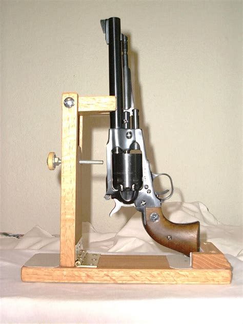 Revolver Loading Stand