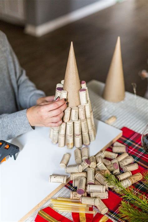 Diy Christmas Decorations 30 Ideas Using Wine Corks Artofit