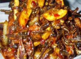Cara masak sambal goreng jengkol dan ikan teri balado yang enak dan mudah diikuti. Resep Sambal Goreng Jengkol Asli Enak - Widhiaanugrah.com