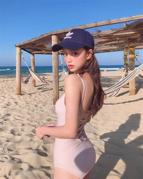 chuu japan officialさんはinstagramを利用しています 「海が大好き💕 チューメイドは？ 海 山 どっち🤔