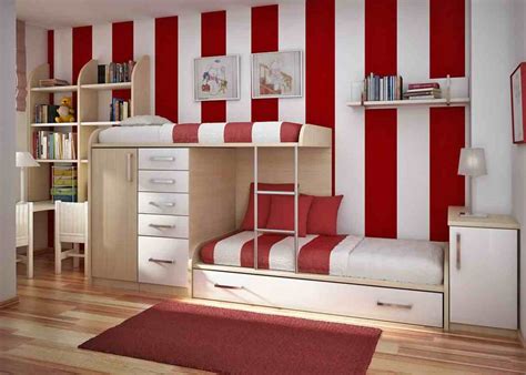 Desain Kamar Tidur Kombinasi Warna Cat Dinding Merah Interior Rumah