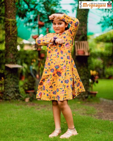 Kids Wear Cotton Sanganeri Print Handloom Knee Length Frock