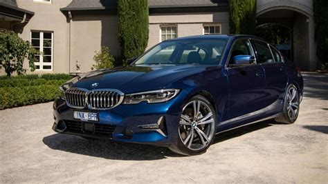 Even the m340i's noise is adjustable thanks to a selectable exhaust, which makes the bmw louder at the prod of a button, while more powerful m sport brakes make it. BMW 330i 2019 review: snapshot | CarsGuide