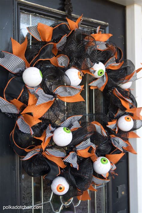 Halloween Craft Diy Geo Mesh Eyeball Wreath