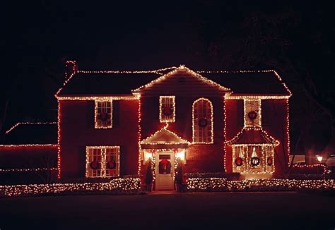 Christmas Lighting Company Near Me  Columbia, MO