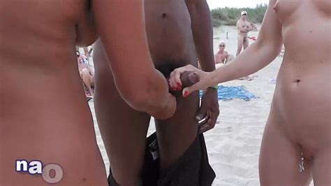 Amateur Nude Beach Blowjob Sexiezpicz Web Porn