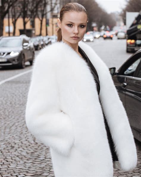 Magdalena Frackowiak Wearing By Giulia White Fox Fur Coat Fashion