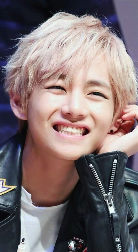 With tenor, maker of gif keyboard, add popular bts v animated gifs to your conversations. 22 Times BTS's V Proved He Has The Most Adorable "Box ...