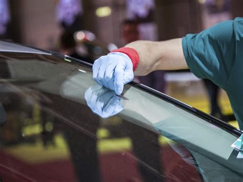 How To Install Window Tint To Your Vehicle Like A Pro Mobile Window Tint