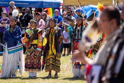 phoenix indian center s two spirit powwow to honor lgbtq community