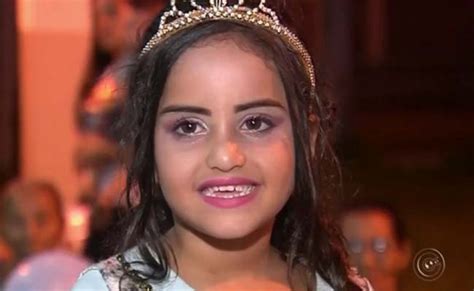 MidiaNews Menina ganha festa surpresa após mãe pedir doação de bolo na internet