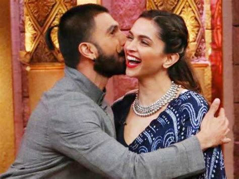 Ranveer Singh Deepika Padukone Marriage Bride And Groom Share A Warm Hug After Rituals Hindi