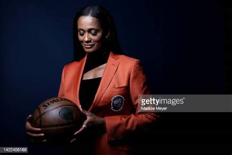Swin Cash Photos And Premium High Res Pictures Getty Images