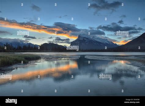 North America Canada Alberta Banff Mount Rundle Mountains Lake