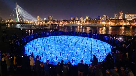 ‘levenslicht By Daan Roosegaarde Memorialises Dutch Holocaust Victims