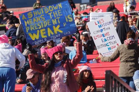 Organizers 10000 At Las Vegas Womens March Rally Register To Vote Las Vegas Sun News