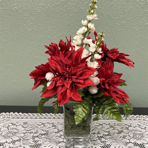 Dahlia’s Hidden Treasure 19” h | Blakley's Silk Blooms, LLC 16952 N
