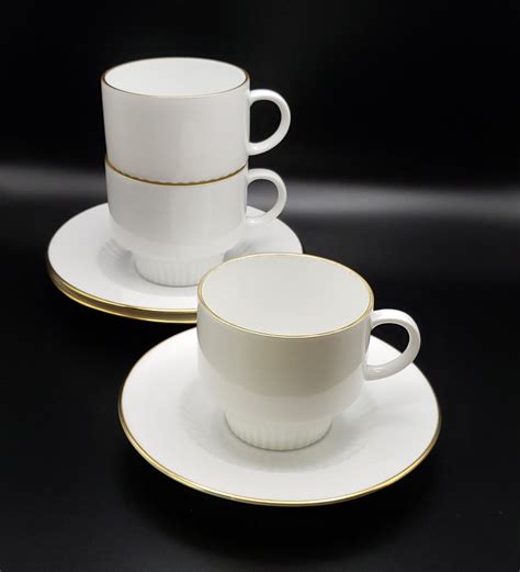 Kaiser West Germany Demitasse Cups And Saucers Ribbed With Gold Band