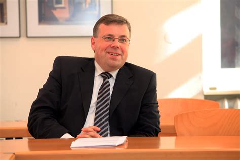 Dr Roland Mohr Zum Vik Vorsitzenden Gewählt