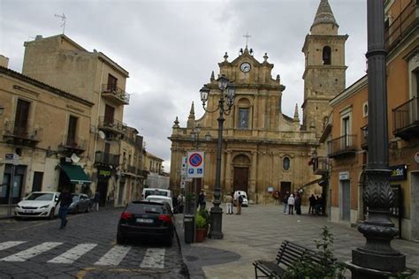 Agira Un Viaggio Incantevole Tra Storia Cultura E Paesaggi Siciliani