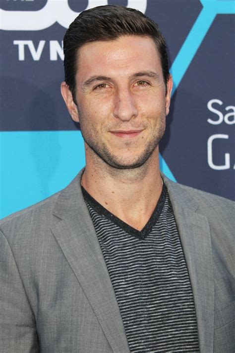 Poze Pablo Schreiber Actor Poza 10 Din 35 Cinemagiaro