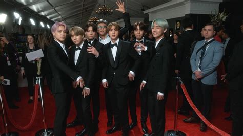 Unfortunately, barring a surprise appearance or invitation during another act's set, bts is not slated to perform at the 2019 grammys. BTS - 2019 Grammy Awards Glambot | E! News