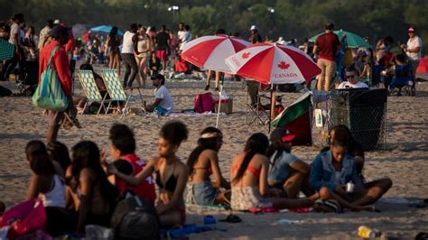 Canada Day What S Open Closed And Where To Watch Fireworks In Toronto Cbc News