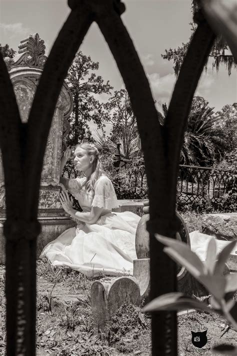 The wunderbus traveling photo booth is greenville, sc's most unique and best photo booth experience. Vintage wedding dress at Bonaventure Cemetery in Savannah ...