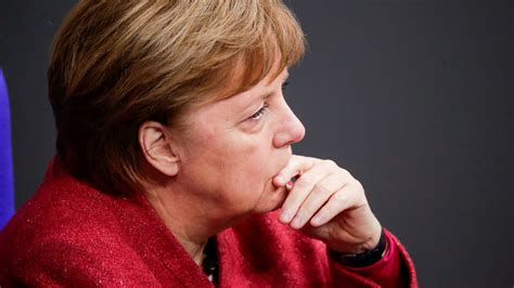 Angela Merkel Gaat Viral Met Emotionele Oproep Het Spijt Me Echt