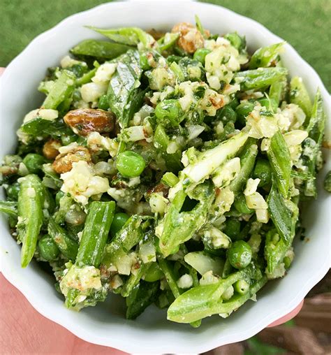 No wonder they are credited with creating one of the world's first cauliflower pizzas and bringing it to the states. The Older Bolder Life Vegetable Wednesday: Crispy Verde ...