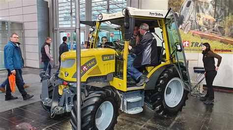 Neue Traktoren Auf Der Agritechnica 2019 Die Exoten Fotos Mediathek Top Agrar Online